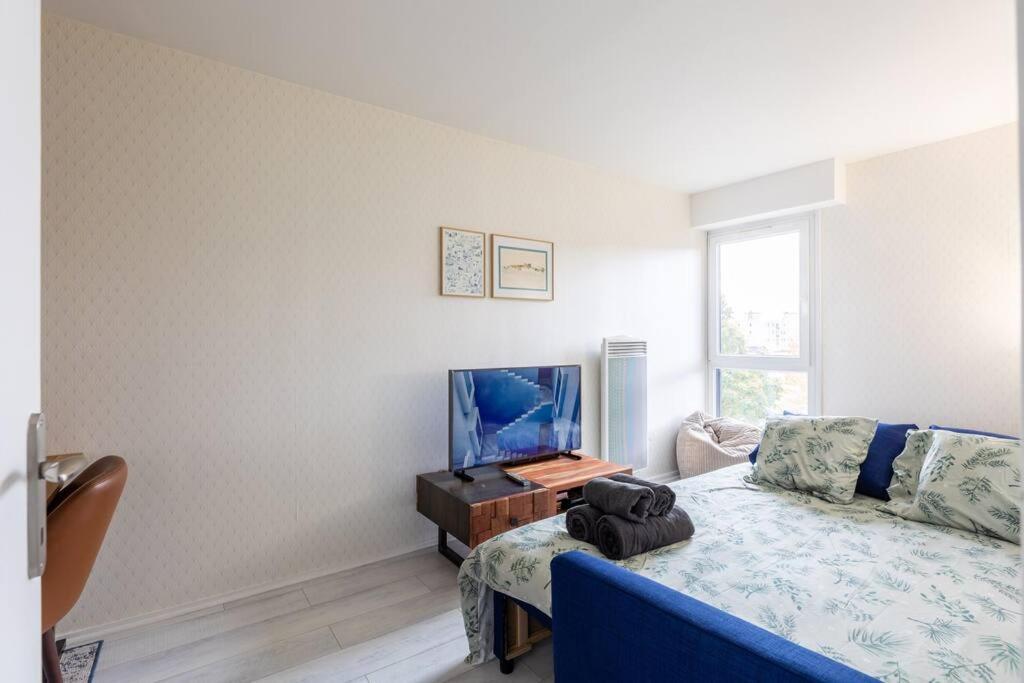 Appartement Spacieux/ Disneyland/Paris/Wifi/Bureau Champs-Sur-Marne Exterior foto